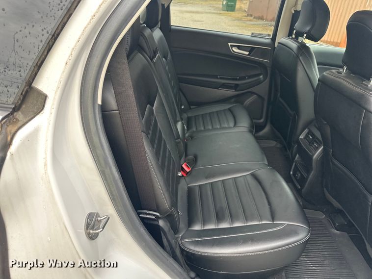 image for item EJ7014 2019 Ford  Edge SEL SUV