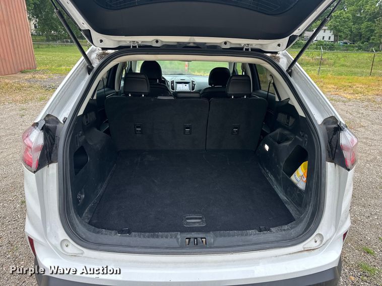 image for item EJ7014 2019 Ford  Edge SEL SUV