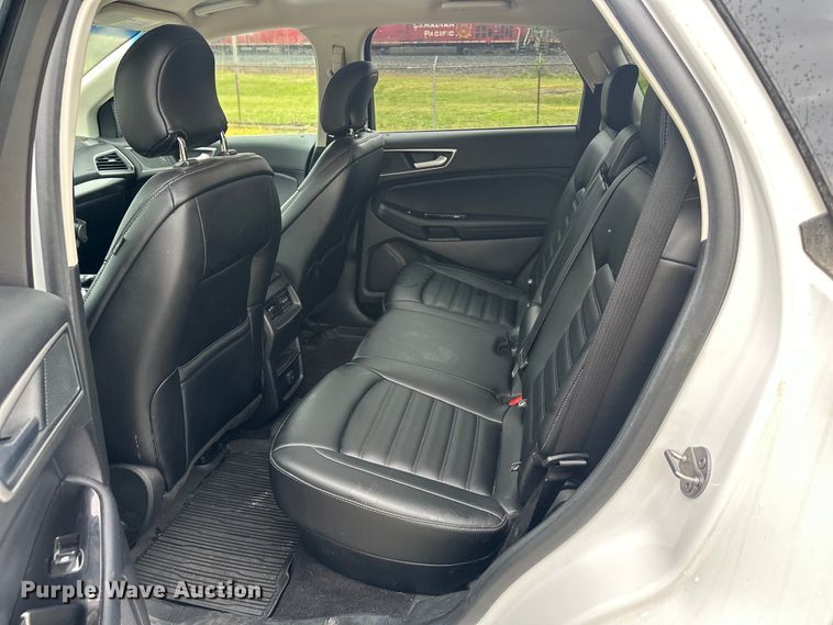 image for item EJ7014 2019 Ford  Edge SEL SUV