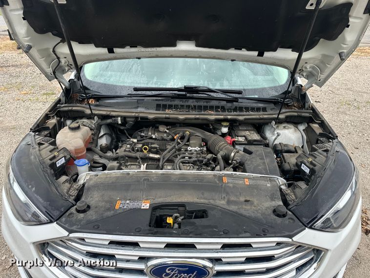 image for item EJ7014 2019 Ford  Edge SEL SUV