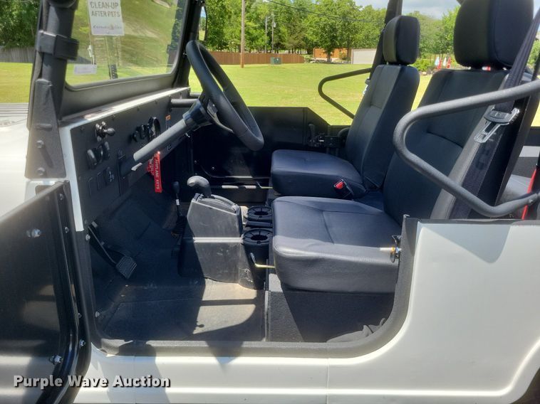 image for item EJ8007 2019 Mahindra  Roxor utility vehicle