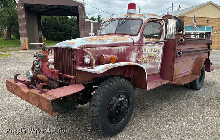 image for item EK1502 1941 GMC pumper fire truck