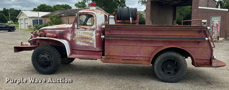 image for item EK1502 1941 GMC pumper fire truck