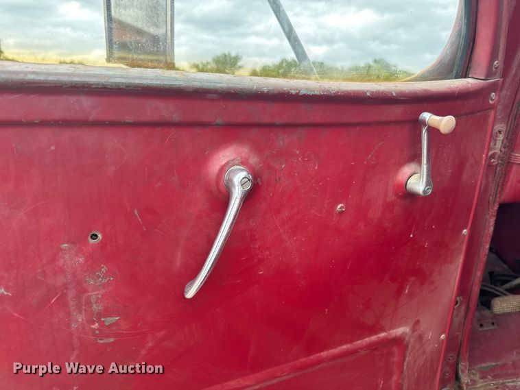 image for item EK1502 1941 GMC pumper fire truck