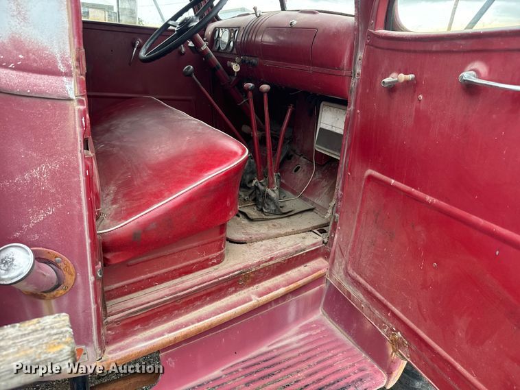 image for item EK1502 1941 GMC pumper fire truck