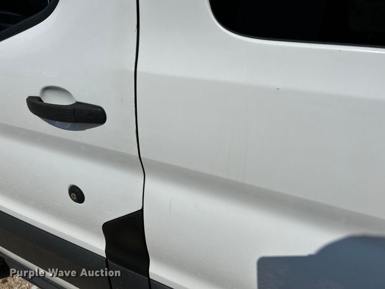 image for item EK4371 2016 Ford Transit 350 XLT van