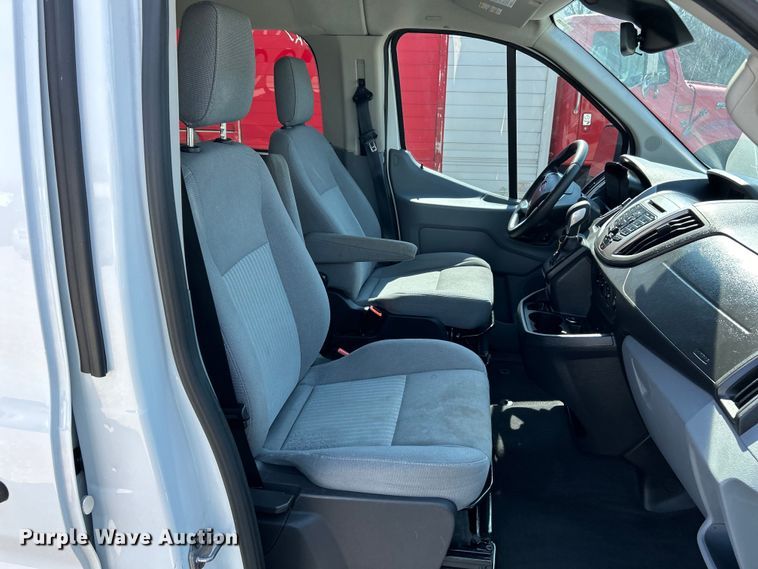 image for item EK4371 2016 Ford Transit 350 XLT van