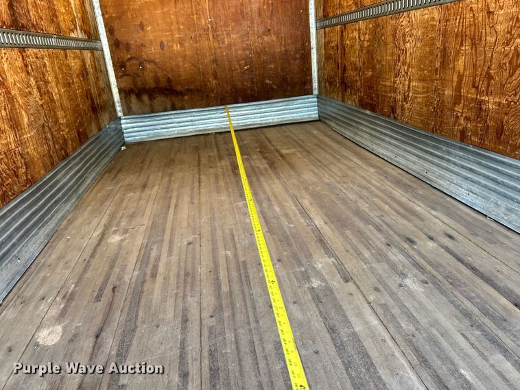 image for item EK4772 2003 Chevrolet C6500 box truck