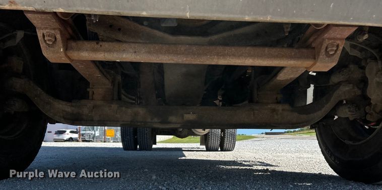 image for item EK4772 2003 Chevrolet C6500 box truck