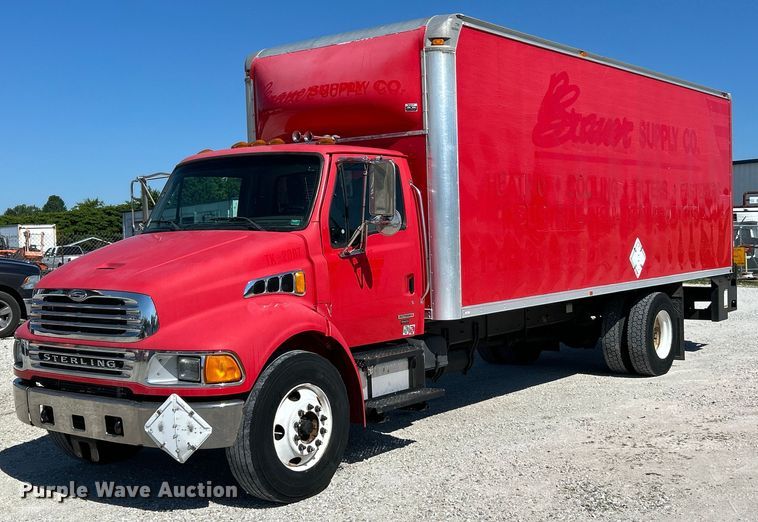 image for item EK4819 2007 Sterling Acterra box truck