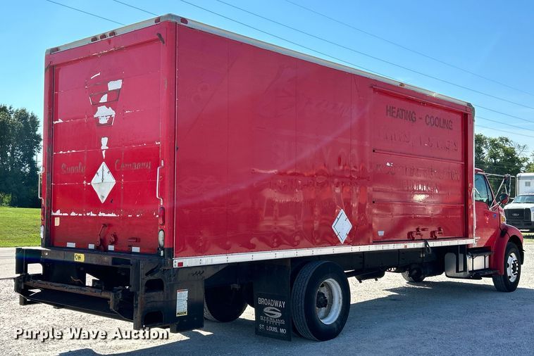 image for item EK4819 2007 Sterling Acterra box truck