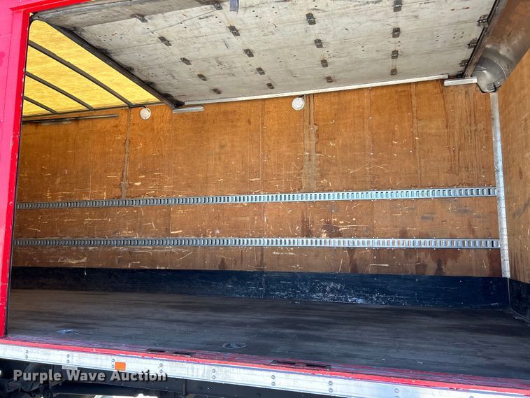 image for item EK4819 2007 Sterling Acterra box truck