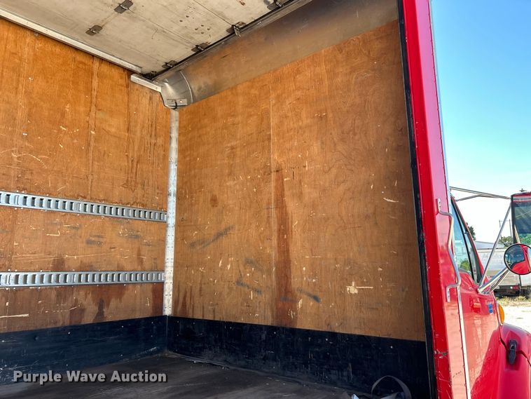 image for item EK4819 2007 Sterling Acterra box truck