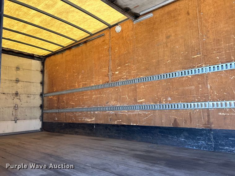 image for item EK4819 2007 Sterling Acterra box truck