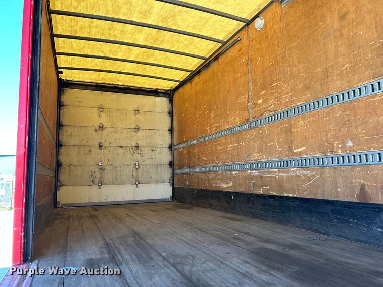 image for item EK4819 2007 Sterling Acterra box truck