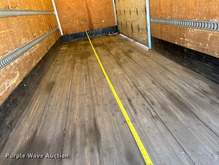 image for item EK4819 2007 Sterling Acterra box truck