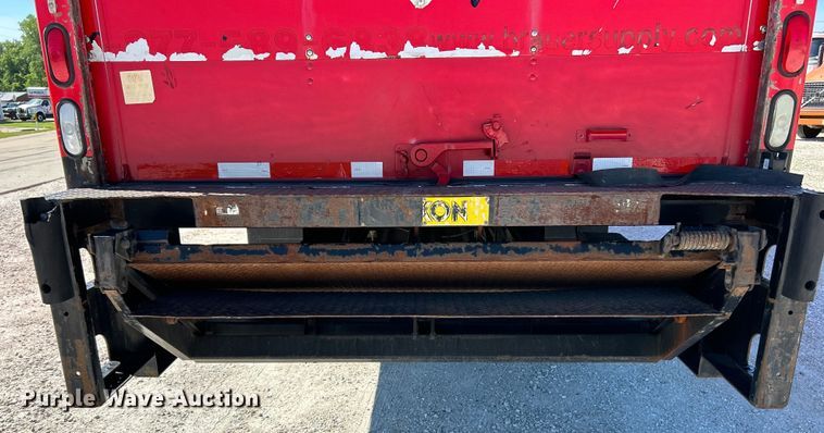 image for item EK4819 2007 Sterling Acterra box truck