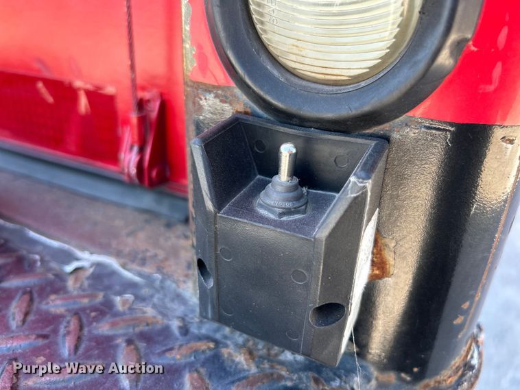 image for item EK4819 2007 Sterling Acterra box truck