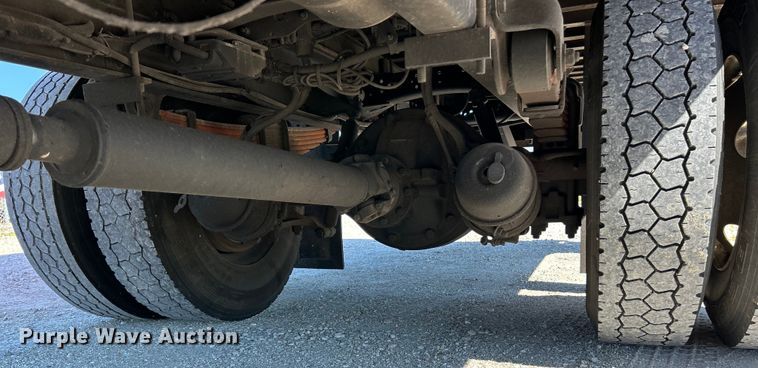 image for item EK4819 2007 Sterling Acterra box truck