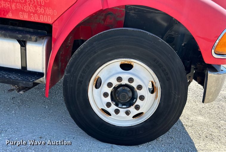 image for item EK4819 2007 Sterling Acterra box truck