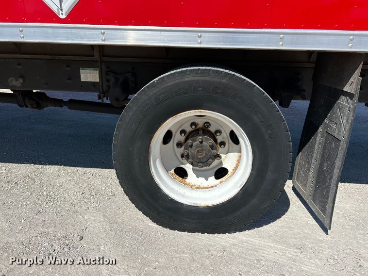 image for item EK4819 2007 Sterling Acterra box truck