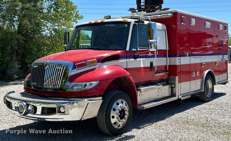 image for item EK4821 2012 International  Dura Star 4400 ambulance