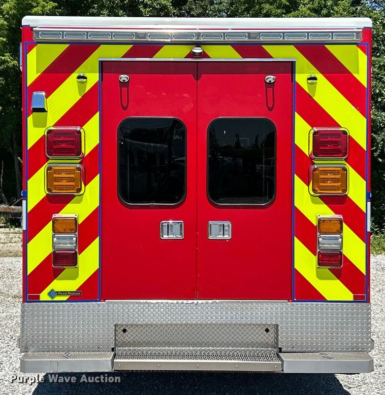 image for item EK4821 2012 International  Dura Star 4400 ambulance