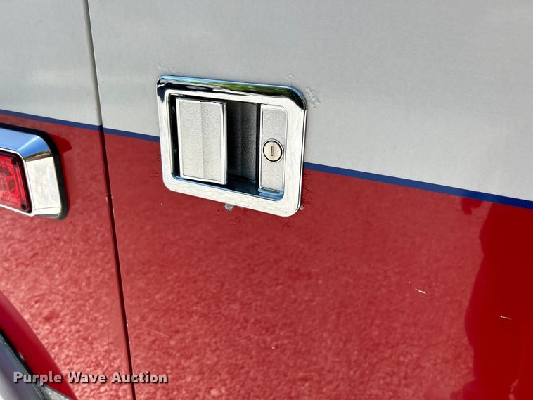 image for item EK4821 2012 International  Dura Star 4400 ambulance