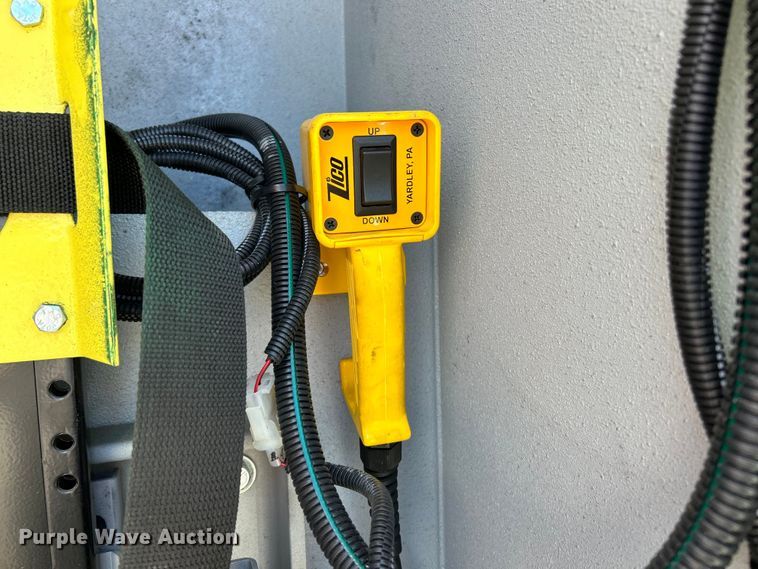 image for item EK4821 2012 International  Dura Star 4400 ambulance