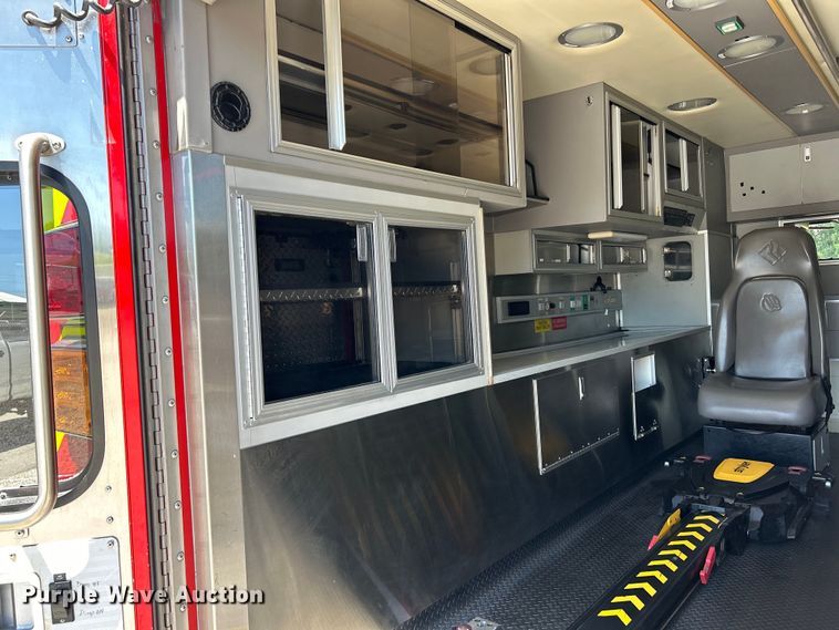 image for item EK4821 2012 International  Dura Star 4400 ambulance