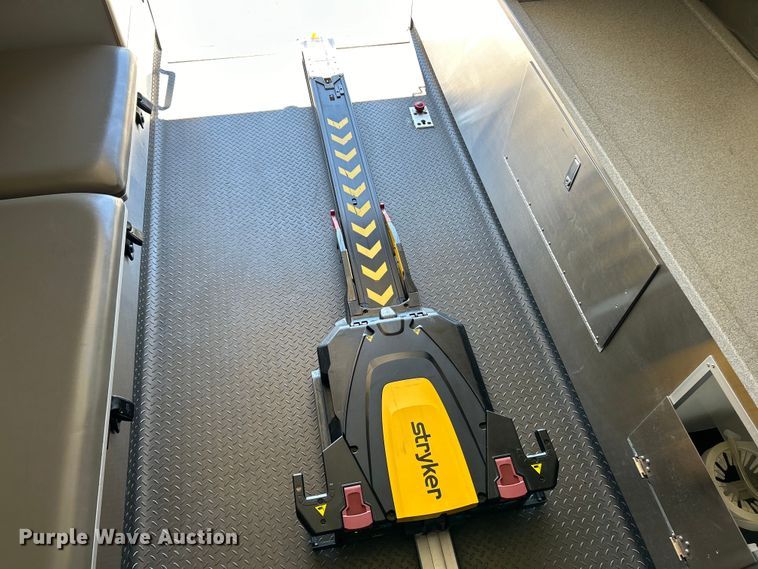 image for item EK4821 2012 International  Dura Star 4400 ambulance