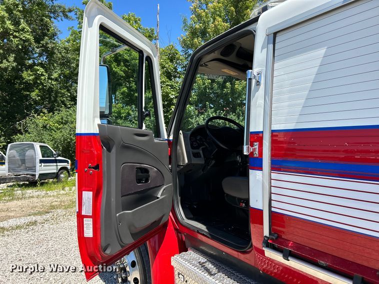 image for item EK4821 2012 International  Dura Star 4400 ambulance