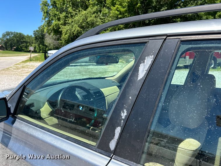 image for item EK4822 2004 BMW X3 3.0i SUV