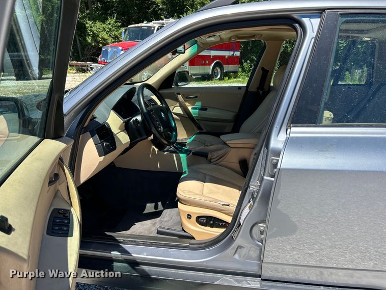 image for item EK4822 2004 BMW X3 3.0i SUV