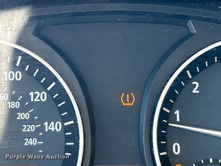 image for item EK4822 2004 BMW X3 3.0i SUV