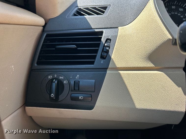 image for item EK4822 2004 BMW X3 3.0i SUV