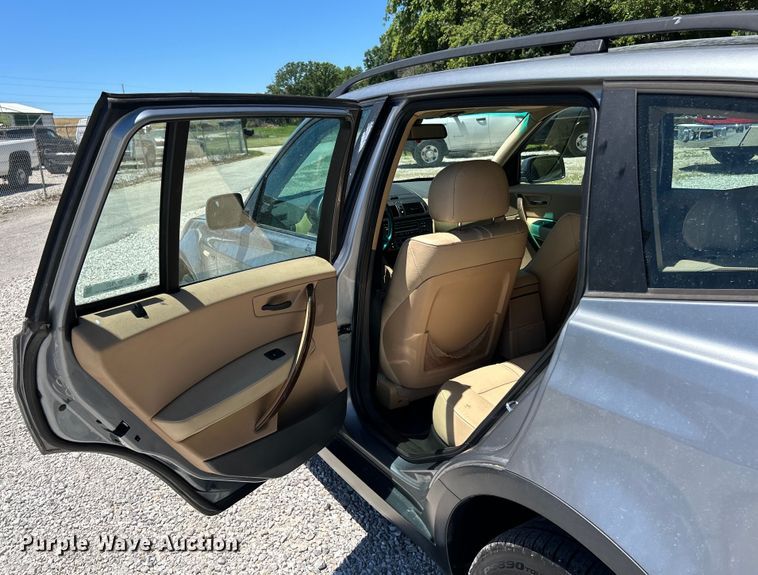 image for item EK4822 2004 BMW X3 3.0i SUV