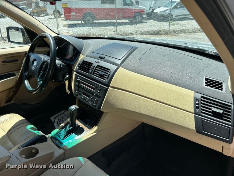 image for item EK4822 2004 BMW X3 3.0i SUV