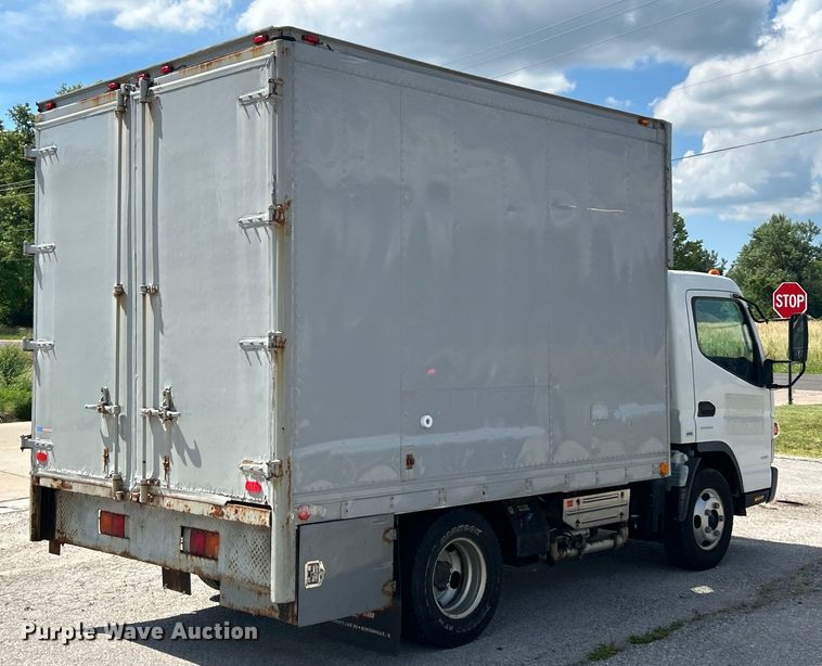 image for item EK4836 2015 Mitsubishi  Fuso FE130 box truck