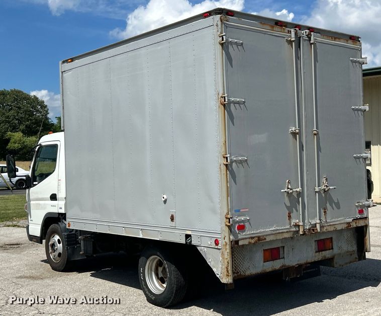 image for item EK4836 2015 Mitsubishi  Fuso FE130 box truck