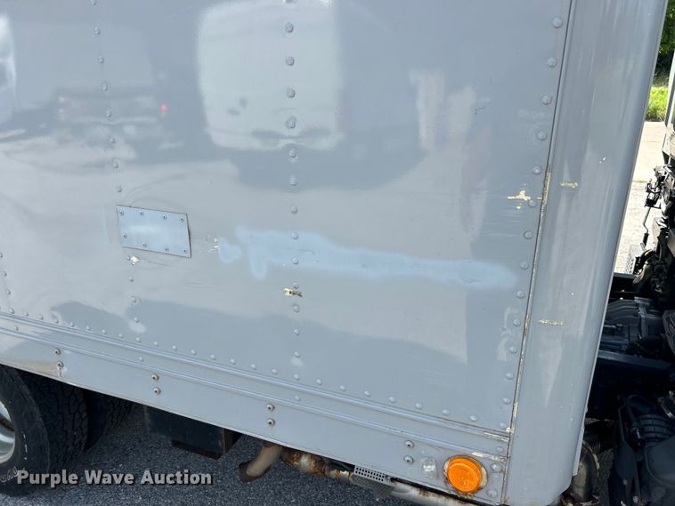 image for item EK4836 2015 Mitsubishi  Fuso FE130 box truck