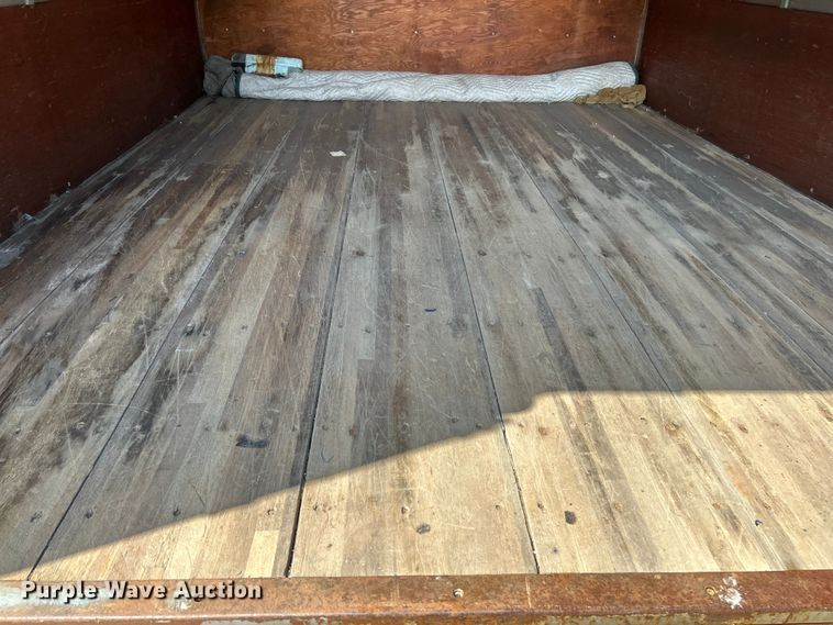 image for item EK4836 2015 Mitsubishi  Fuso FE130 box truck