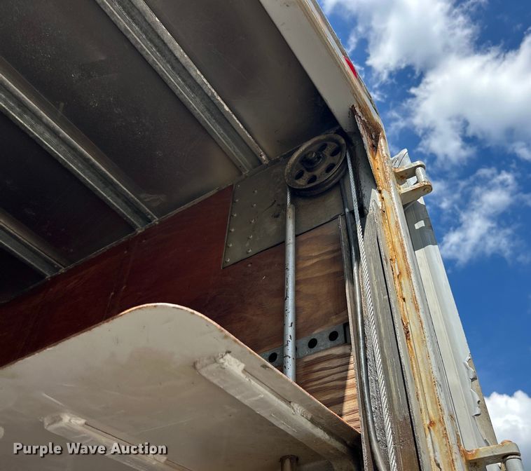 image for item EK4836 2015 Mitsubishi  Fuso FE130 box truck