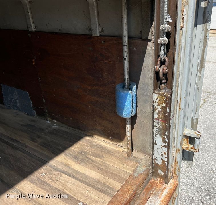 image for item EK4836 2015 Mitsubishi  Fuso FE130 box truck