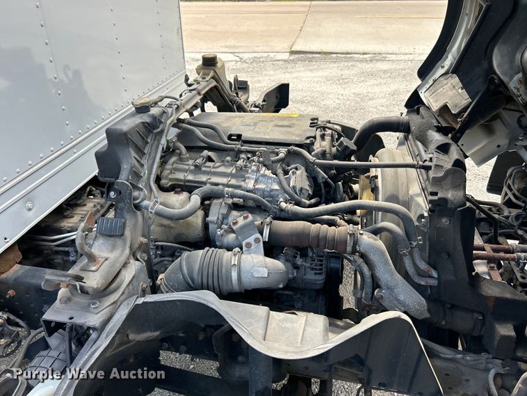 image for item EK4836 2015 Mitsubishi  Fuso FE130 box truck