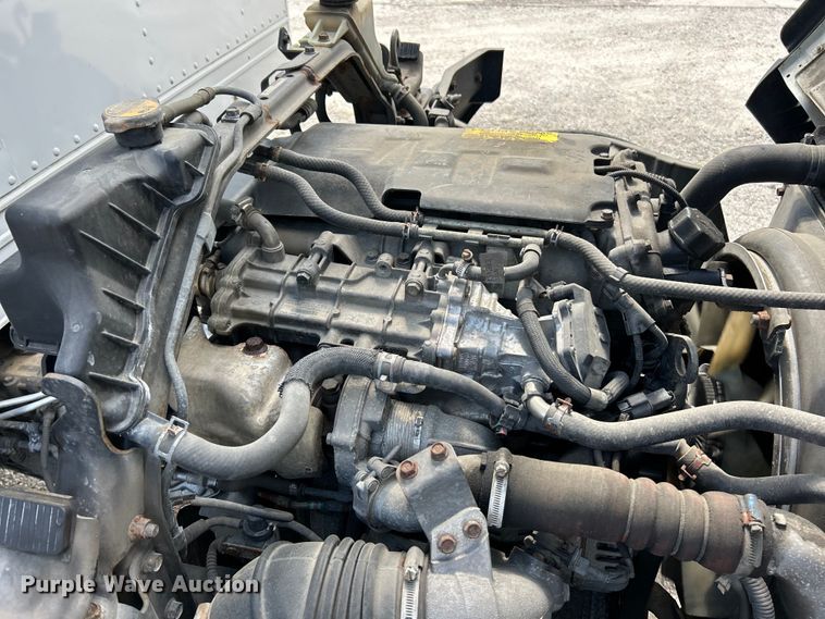 image for item EK4836 2015 Mitsubishi  Fuso FE130 box truck