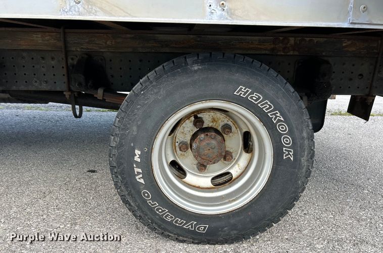 image for item EK4836 2015 Mitsubishi  Fuso FE130 box truck