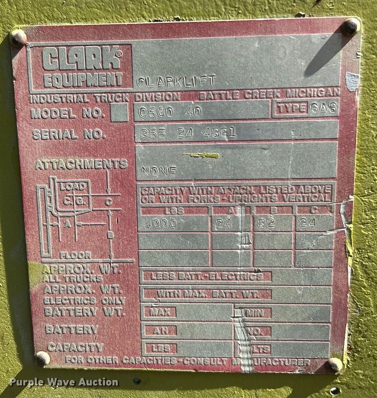 image for item EK4861 Clark forklift