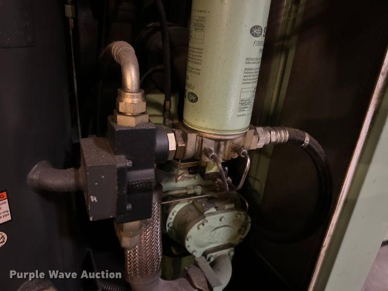 image for item EK4872 Sullair V-120 air compressor