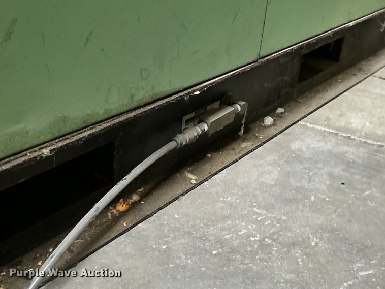 image for item EK4872 Sullair V-120 air compressor